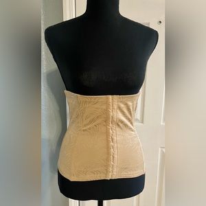 Maidenform Ultra-Firm Control Waist Cincher